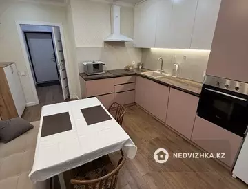 1-комнатная квартира, этаж 2 из 13, 45 м²