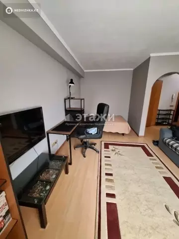 1-комнатная квартира, этаж 3 из 5, 40 м²
