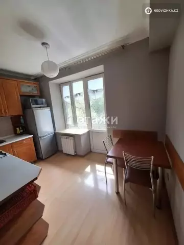 1-комнатная квартира, этаж 3 из 5, 40 м²