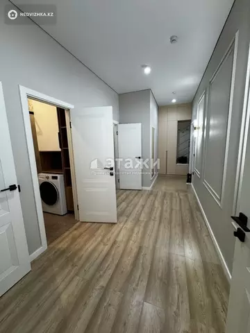 2-комнатная квартира, этаж 9 из 20, 70 м²