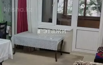 3-комнатная квартира, этаж 4 из 4, 58 м²