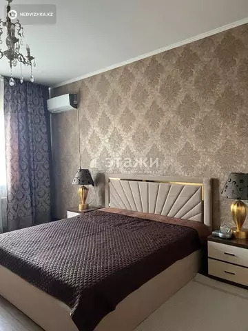 2-комнатная квартира, этаж 9 из 19, 100 м², на длительный срок