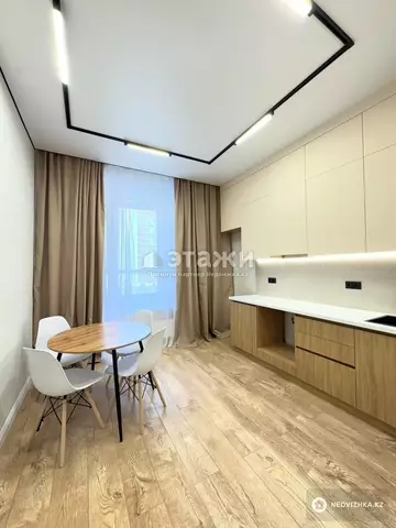 65 м², 2-комнатная квартира, этаж 4 из 12, 65 м², изображение - 1