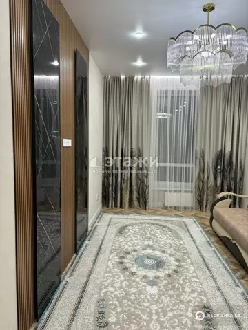 4-комнатная квартира, этаж 8 из 12, 119 м²