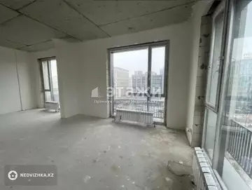 5-комнатная квартира, этаж 7 из 9, 201 м²