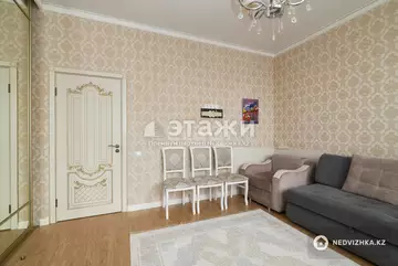 3-комнатная квартира, этаж 8 из 8, 85 м²
