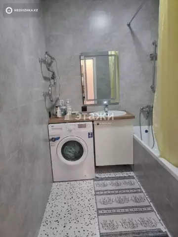2-комнатная квартира, этаж 9 из 9, 50 м², на длительный срок
