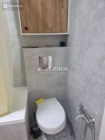 2-комнатная квартира, этаж 9 из 9, 50 м², на длительный срок