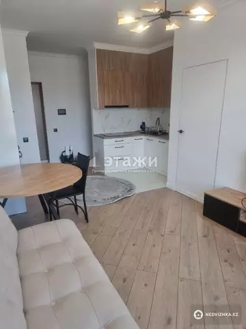 2-комнатная квартира, этаж 9 из 9, 50 м², на длительный срок