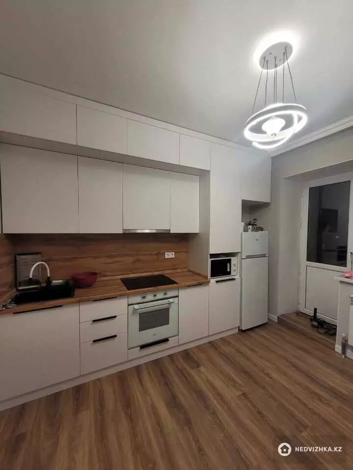 68.8 м², 2-комнатная квартира, этаж 8 из 10, 69 м², изображение - 1