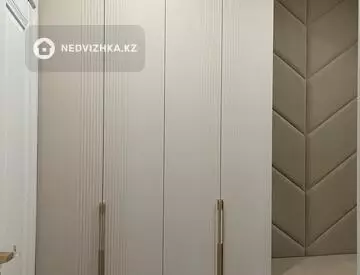 2-комнатная квартира, этаж 5 из 13, 68 м²