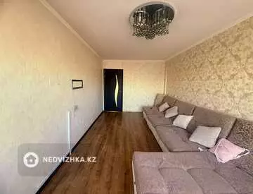 2-комнатная квартира, этаж 4 из 5, 54 м²