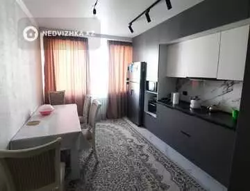 3-комнатная квартира, этаж 7 из 10, 90 м²