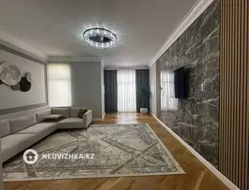 3-комнатная квартира, этаж 3 из 8, 122 м²