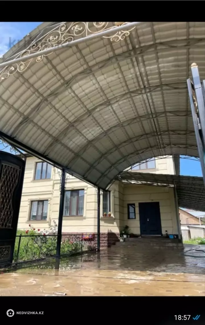 280 м², 8-комнатный дом, 9 соток, 280 м², изображение - 1