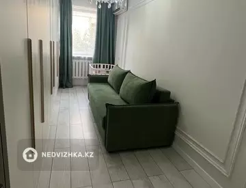 3-комнатная квартира, этаж 4 из 4, 58 м²