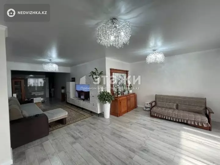 130 м², 3-комнатная квартира, этаж 10 из 18, 130 м², изображение - 1