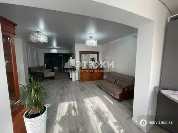 3-комнатная квартира, этаж 10 из 18, 130 м²