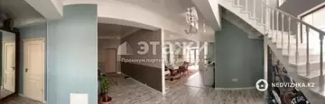 4-комнатная квартира, этаж 19 из 20, 242 м²