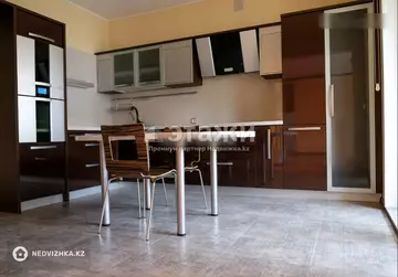 4-комнатная квартира, этаж 6 из 9, 110 м²