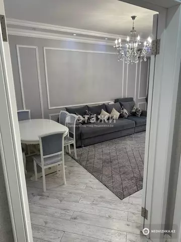 3-комнатная квартира, этаж 6 из 10, 80 м²