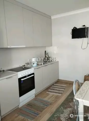 2-комнатная квартира, этаж 3 из 9, 73 м²