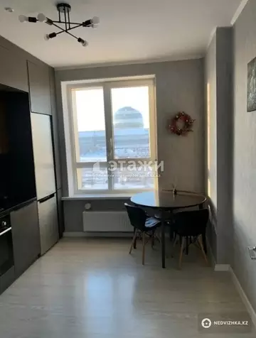 2-комнатная квартира, этаж 4 из 22, 62 м²
