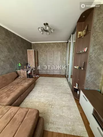 2-комнатная квартира, этаж 10 из 16, 60 м²