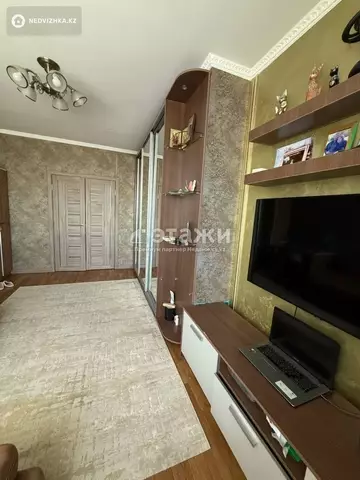 2-комнатная квартира, этаж 10 из 16, 60 м²