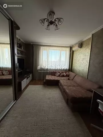 2-комнатная квартира, этаж 10 из 16, 60 м²