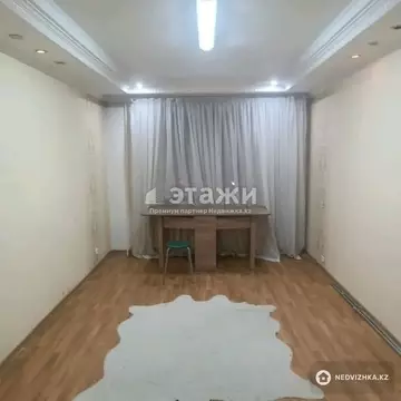 3-комнатная квартира, этаж 1 из 5, 66 м²