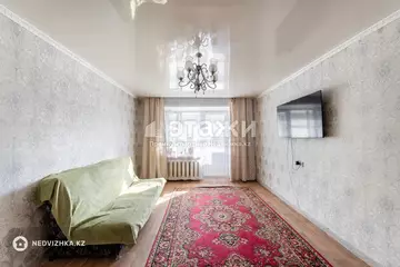 4-комнатная квартира, этаж 1 из 5, 83 м²