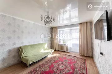 4-комнатная квартира, этаж 1 из 5, 83 м²
