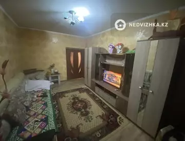 2-комнатная квартира, этаж 4 из 5, 44 м²