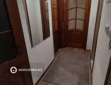 2-комнатная квартира, этаж 2 из 10, 50 м², на длительный срок
