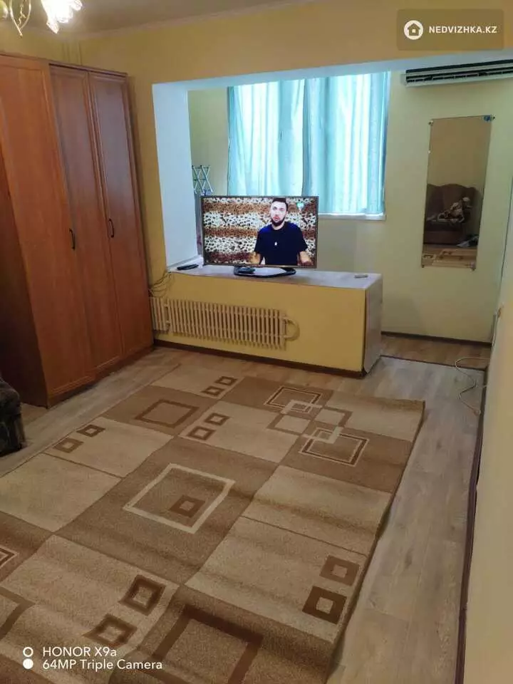 33 м², 1-комнатная квартира, этаж 2 из 4, 33 м², посуточно, изображение - 1