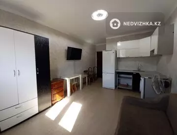 1-комнатная квартира, этаж 3 из 3, 18 м²