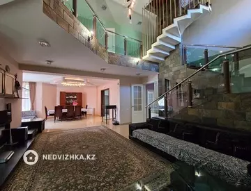 7-комнатный дом, 14 соток, 560 м²