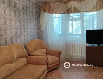 2-комнатная квартира, этаж 3 из 5, 44 м²
