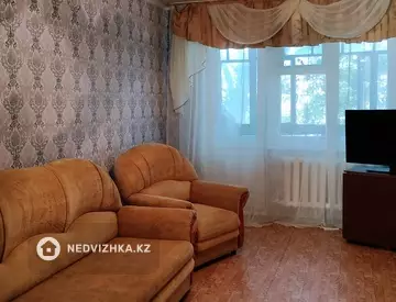 2-комнатная квартира, этаж 3 из 5, 44 м²
