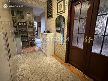3-комнатная квартира, этаж 5 из 18, 85 м²
