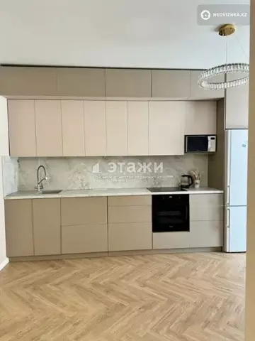 2-комнатная квартира, этаж 4 из 13, 62 м²