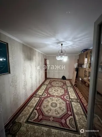 2-комнатная квартира, этаж 3 из 4, 48 м²