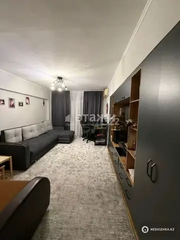 3-комнатная квартира, этаж 4 из 5, 62 м²