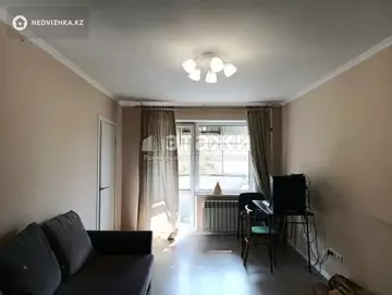 2-комнатная квартира, этаж 4 из 5, 44 м²