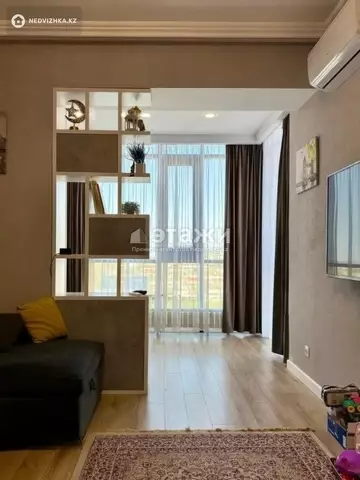 3-комнатная квартира, этаж 13 из 16, 82 м²