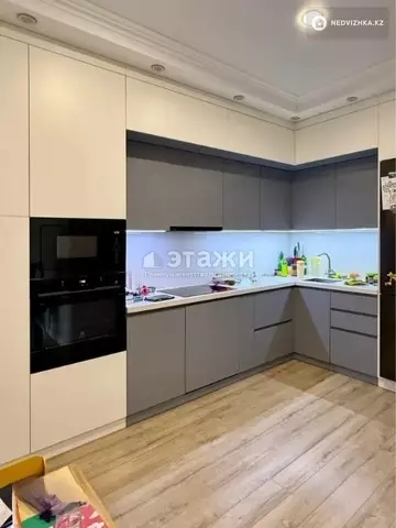 3-комнатная квартира, этаж 13 из 16, 82 м²