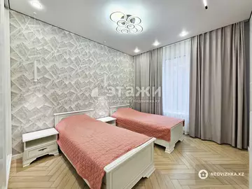 3-комнатная квартира, этаж 12 из 20, 94 м², на длительный срок