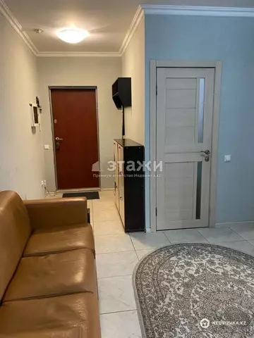 2-комнатная квартира, этаж 7 из 18, 75 м², на длительный срок