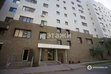4-комнатная квартира, этаж 9 из 10, 123 м²